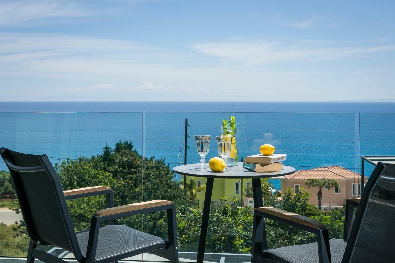 Villa Blue Sea Spathíon Eksteriør billede