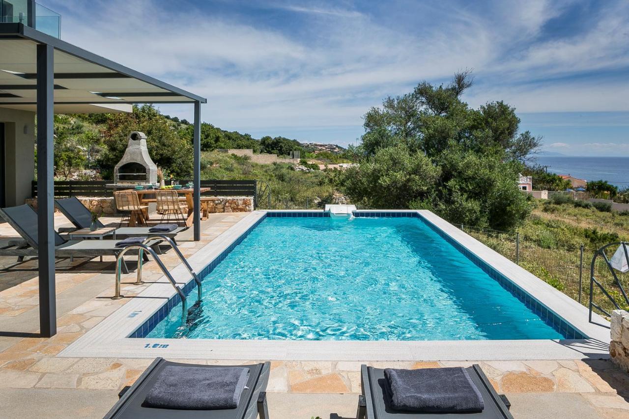 Villa Blue Sea Spathíon Eksteriør billede